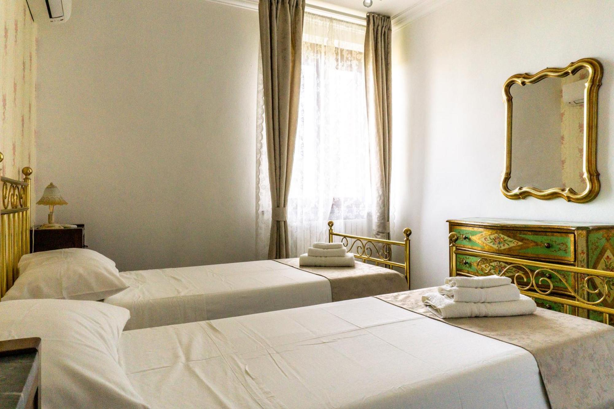 Villa Nerone B&B Lorenzana Luaran gambar